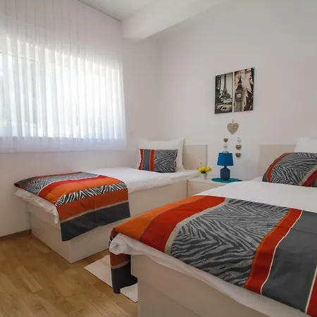 Lägenhet Gina Trogir